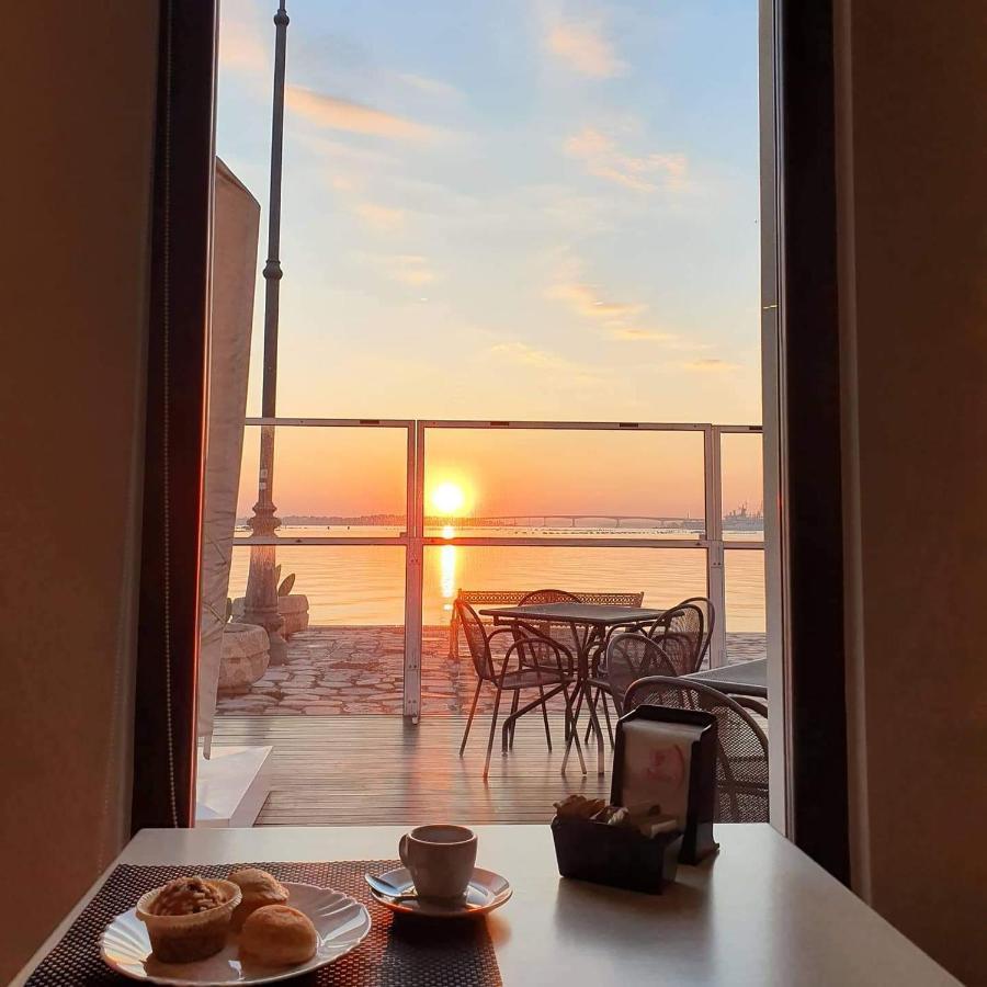 Albergo Del Sole Таранто Екстер'єр фото