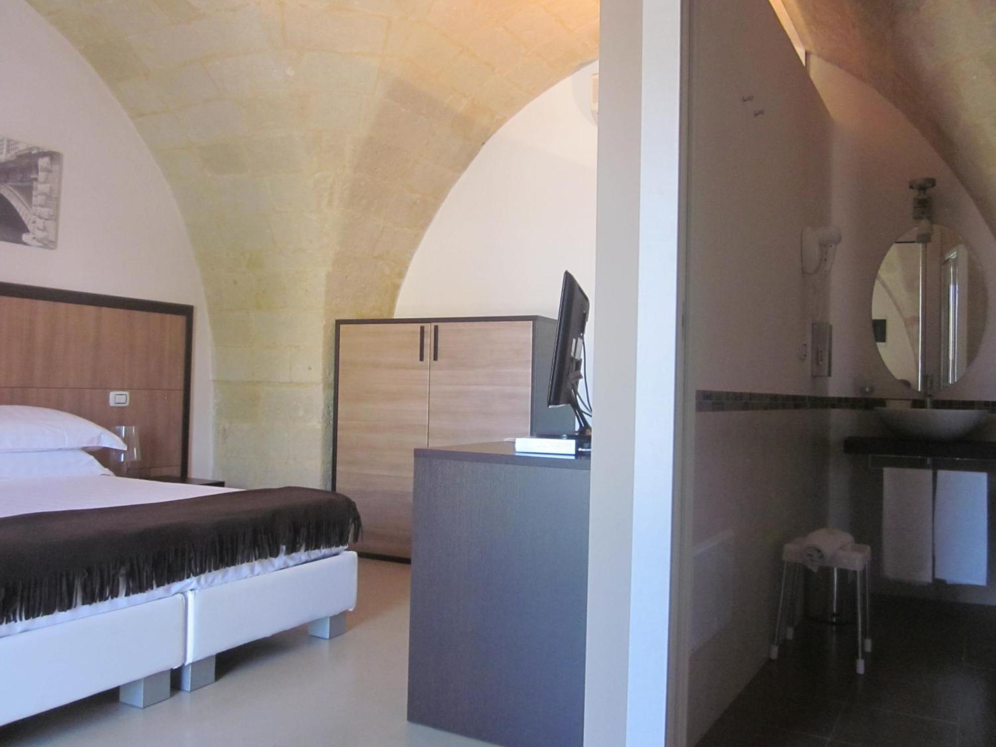 Albergo Del Sole Таранто Екстер'єр фото