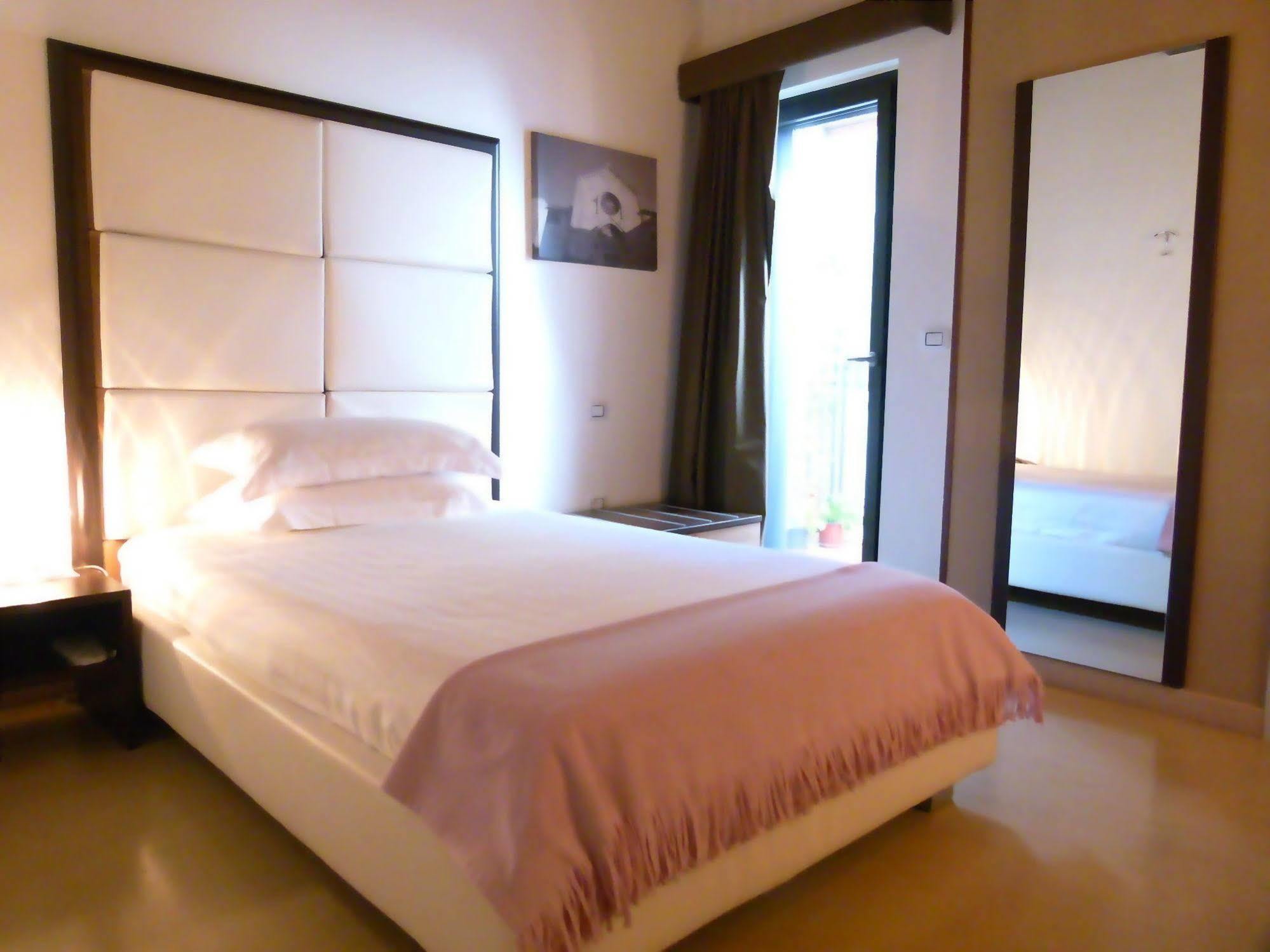 Albergo Del Sole Таранто Екстер'єр фото