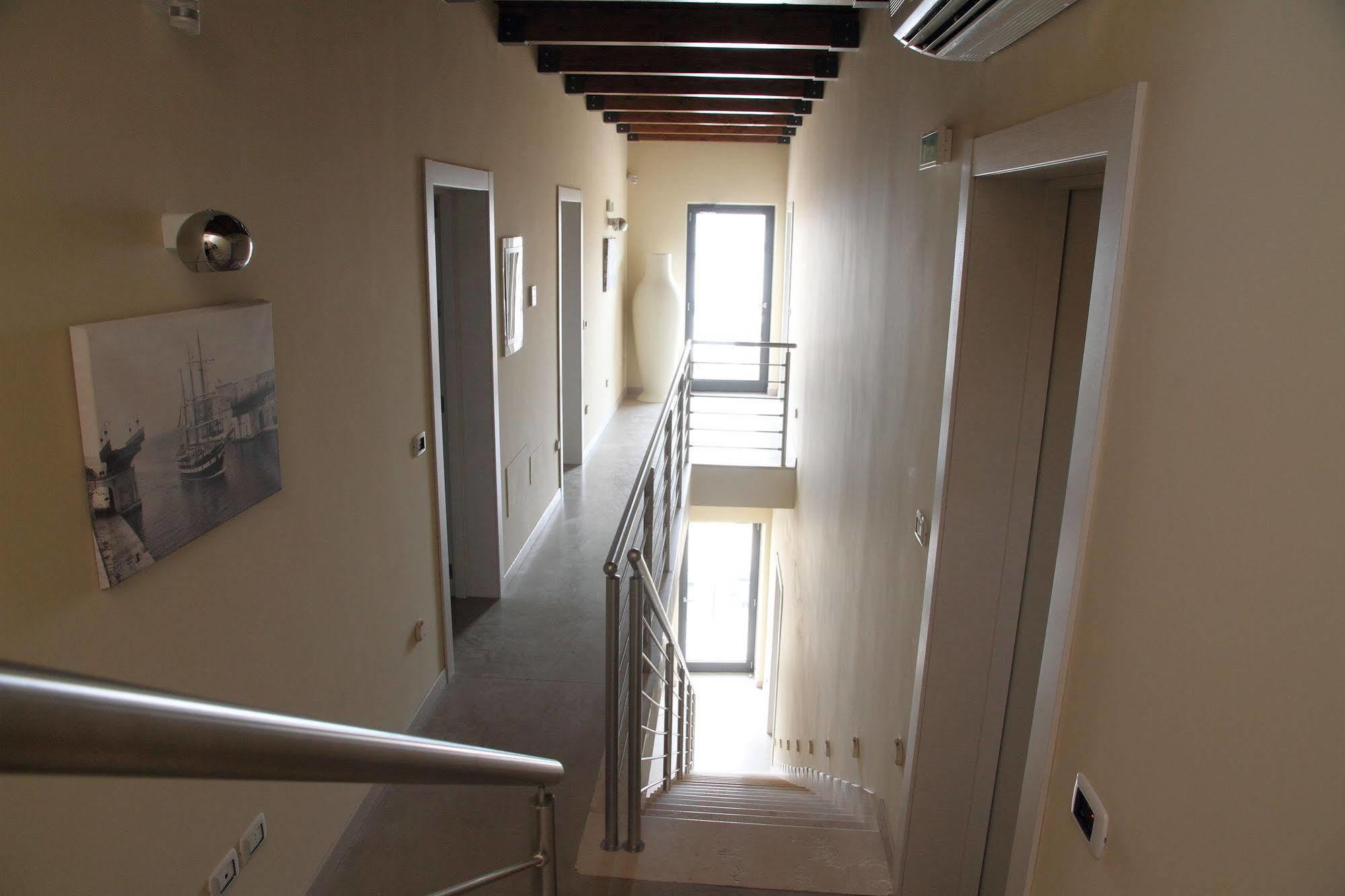 Albergo Del Sole Таранто Екстер'єр фото